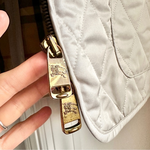Burberry Quilted Zipped Barn Jacket - Picture 6 of 7